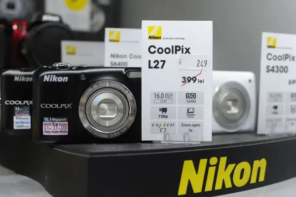 Oferta la Camera Foto compacta Nikon L27