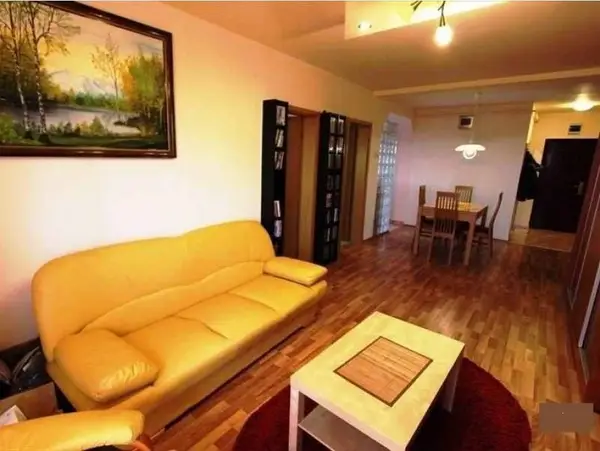 Vand urgent apartament cu 2 camere in zona Steaua