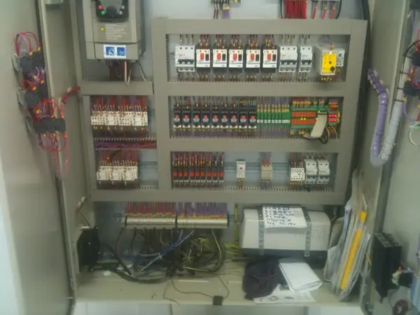 Inginer execut instalatii electrice si mentenanta in domeniu industrial si civil