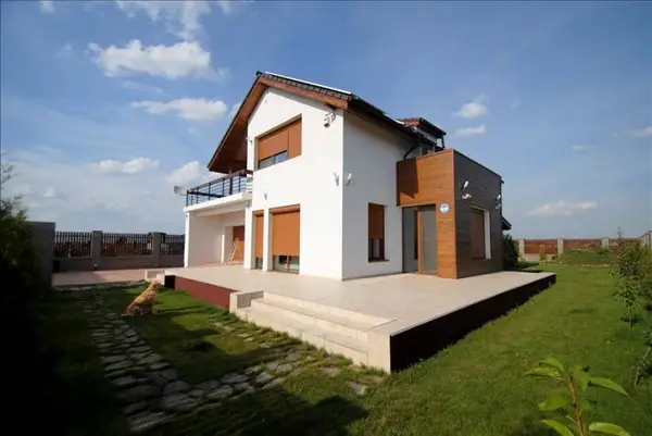 Villa Intelligent Energy