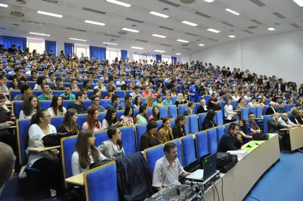Inca un inceput de an universitar la Politehnica Timisoreana