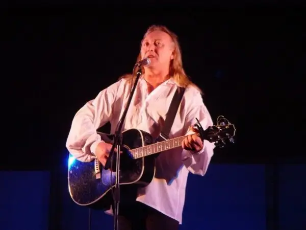 Stefan Hrusca, magul colindelor, concerteaza la Opera din Timisoara
