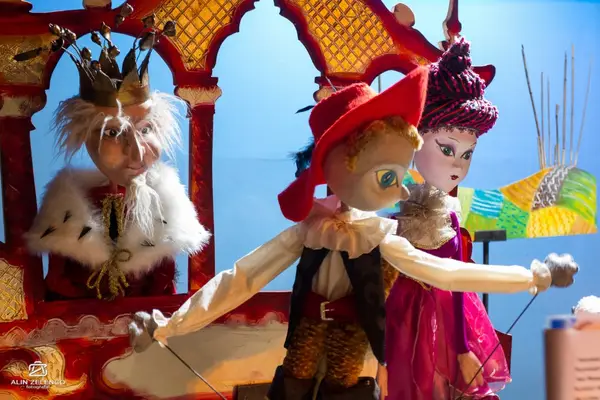 Motanul incaltat - teatru de papusi