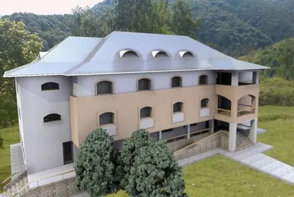 Un preot din judetul Botosani salveazs copii de la avort si le ofera si educatie