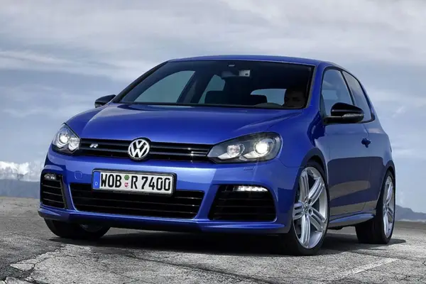 Volkswagen Golf vs Volkswagen Polo