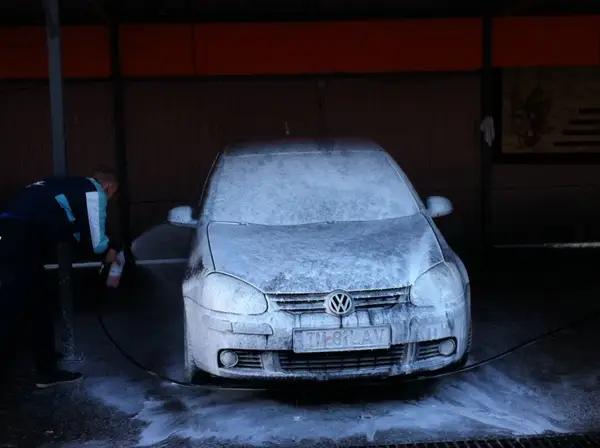 Derva Lux angajeaza spalator auto