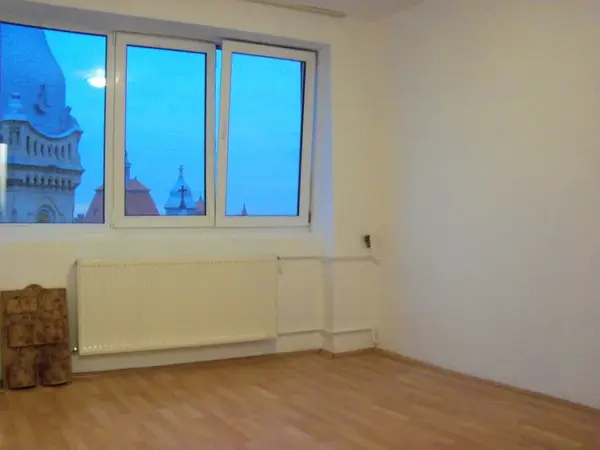 Vand apartament ultracentral Timisoara