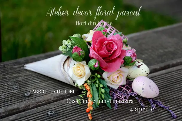 Decor pascal cu flori handmade