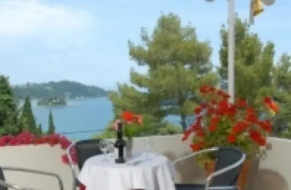 Early Booking Sejur Corfu transport avion din Bucuresti