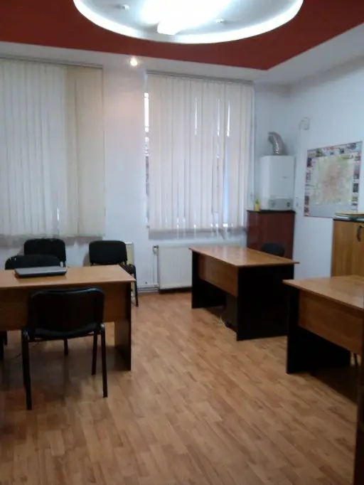 Subinchiriez spatiu birou - amenajat!