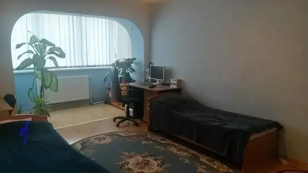 Vand Apartament In Zona Dambovita
