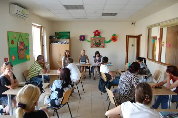 Noi specialisti in domeniul furnizarii serviciilor sociale