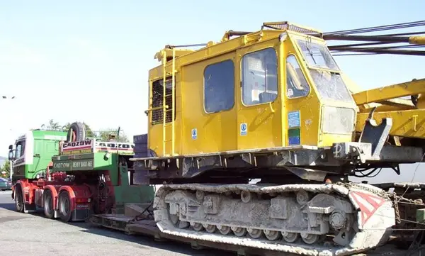 Tarife avantajoase pentru transportul utilajelor