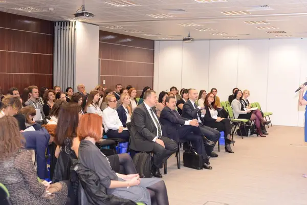 Signal Connect Timisoara: Cum ajuta social media in recrutarea candidatilor online