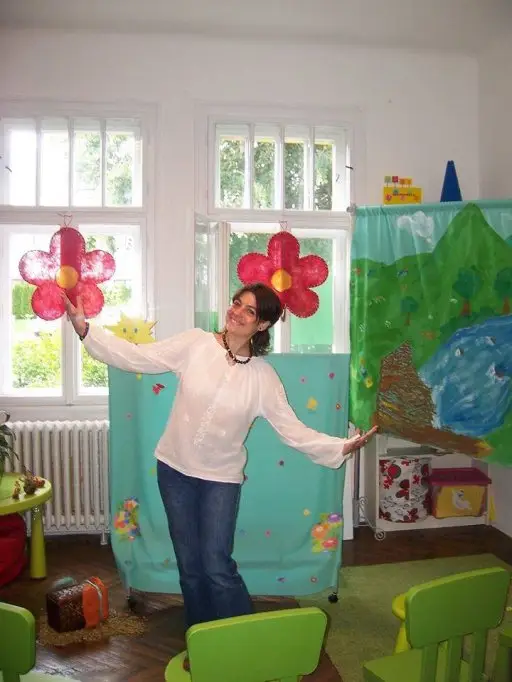Martisoare si primavara si mama si veselie si joaca