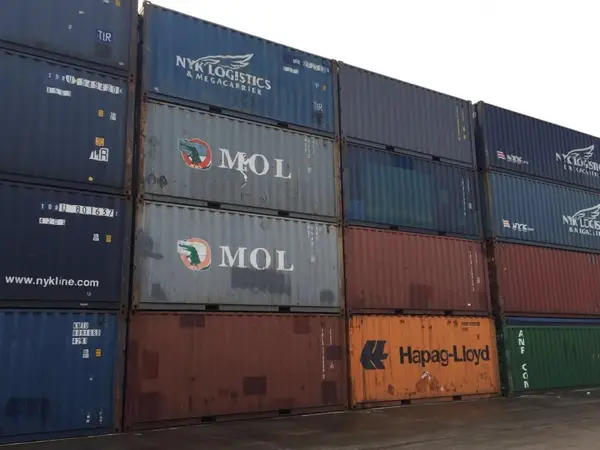 Containere maritime si containere birou