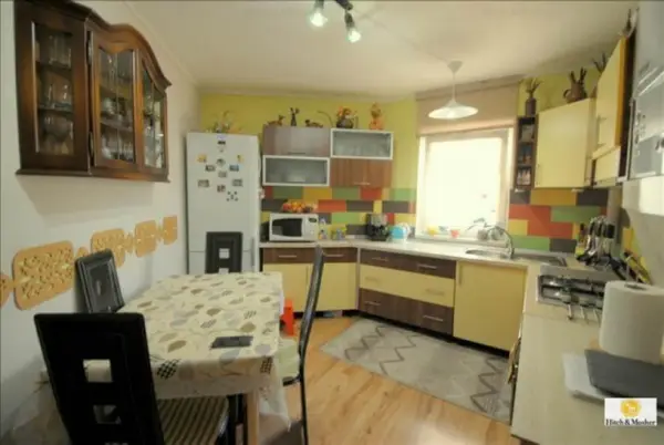Apartament cu 2 camere de vanzare in zona Lipovei