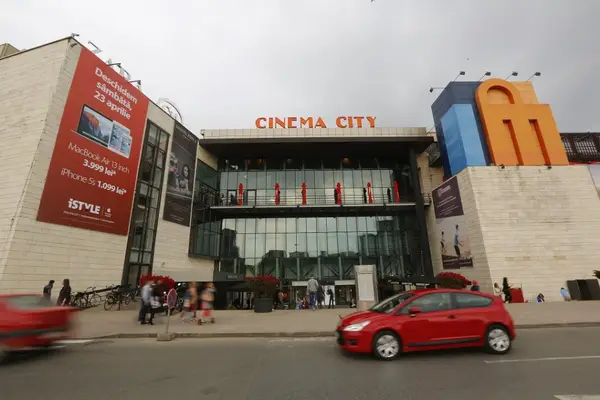 Scoala Altfel la Iulius Mall