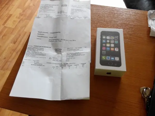 Vând iPhone 5S 16 GB Space Grez, Nou