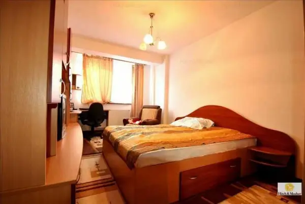 De vanzare apartament 2 camere, decomandat, 71 mp - Simion Barnutiu