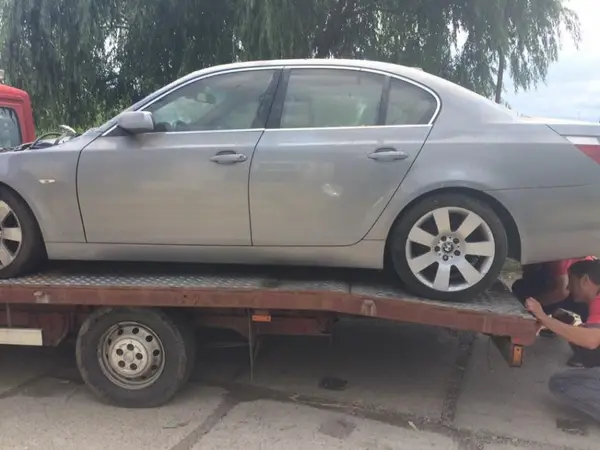 Dezmembrez Bmw e60