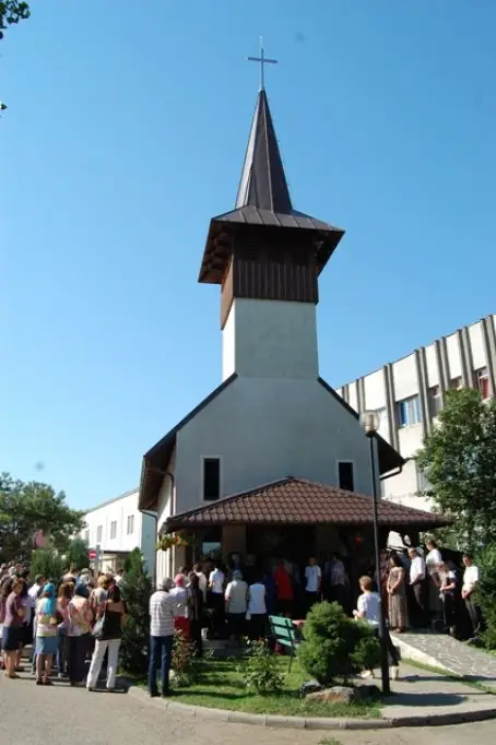 Biserica „Sfinții Doctori fără de arginţi Cosma şi Damian“ - Spitalul Judeţean