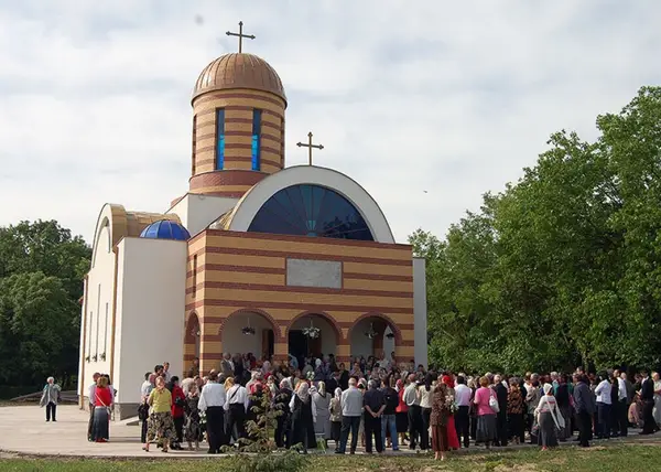 Biserica „Sfantul Ierarh Nicolae“ - Timisoara Nord