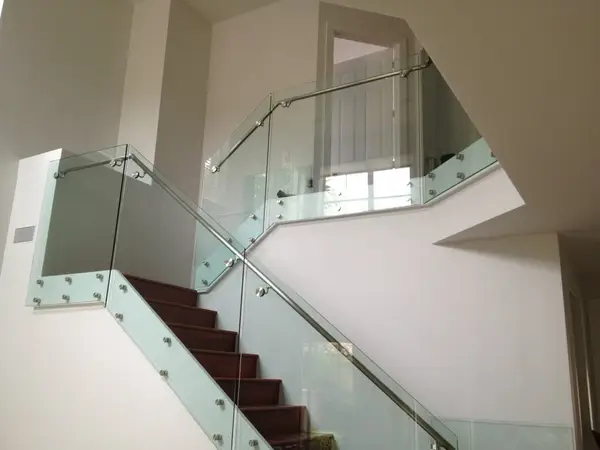 Balustrade din sticla sigure de la Securit International