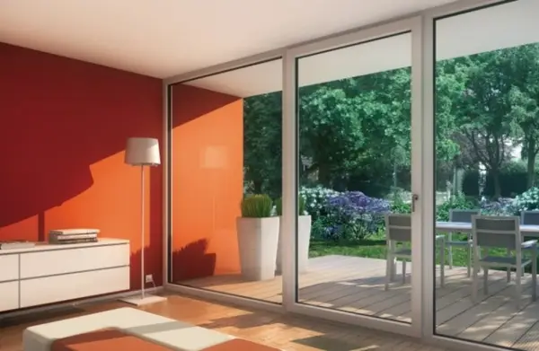 Firma de tamplarie PVC Rehau si Salamander in Calea Torontalului