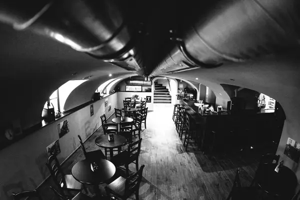 Pub 1989