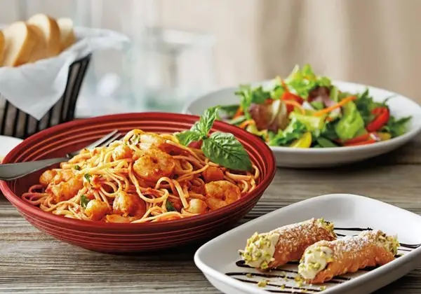 Mezzaluna di Laura - Restaurantul familiei dvs. dedicat evenimentelor de neuitat cu mancare italiana ce satisface toate poftele