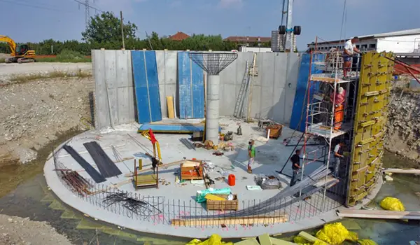 LucInvest.ro – Recomandarea specialistilor: cofraje metalice pentru solidificarea materialelor fluide din domeniul constructiilor
