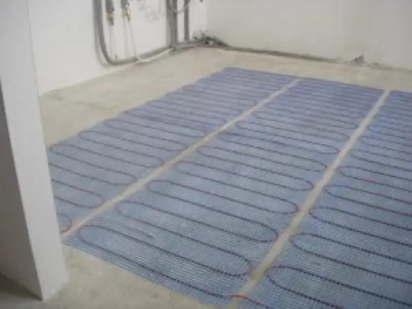 Confortul termic este asigurat de sistemul de incalzire in pardoseala electrica - Servicii si echipamente profesionale de Iosoli Impex