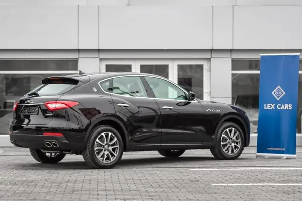 LexCars.ro –Servicii de vanzari auto noi si de consultanta specializata create din pasiune pentru autoturisme performante