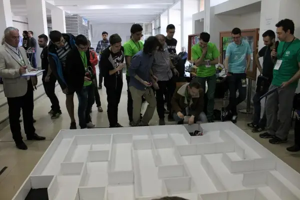 UProboT - competitia tinerelor talente ale roboticii din Timisoara