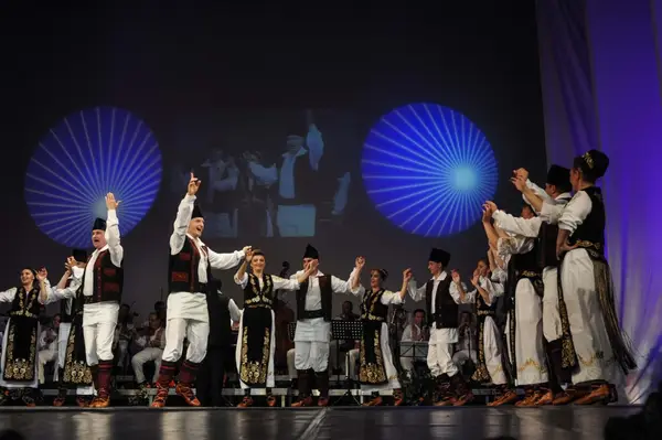 Ansamblul Profesionist Banatul celebrează România 100 printr-un spectacol în premieră