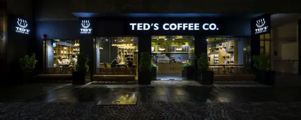 O noua cafenea tematica la Timisoara: Ted's Coffee Co.