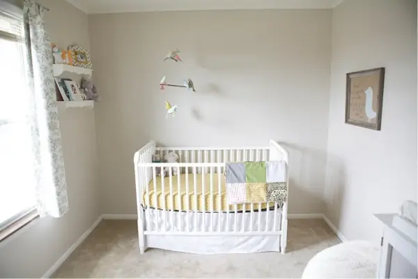 Alege un patut bebe confortabil, care ofera camerei o eleganta aparte