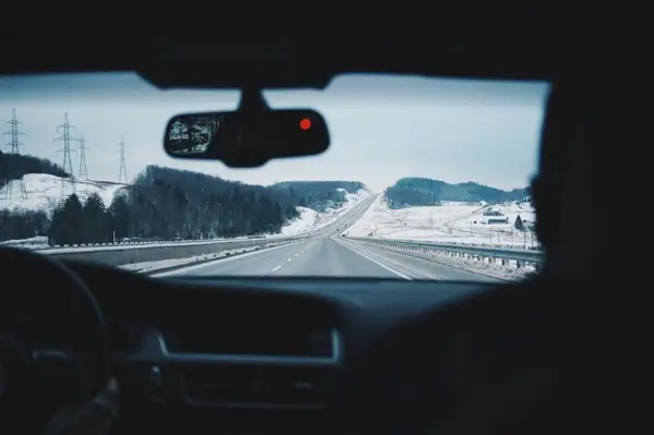 Cum isi asigura turistii sarbatori fara griji - metoda rent a car si ce trebuie sa stie despre asta