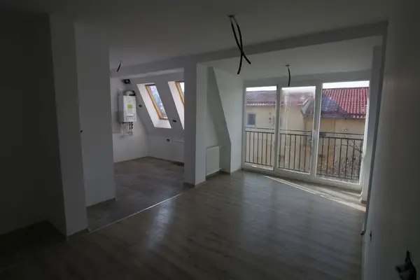 Apartament cu 2 camere - zona Calea Sagului