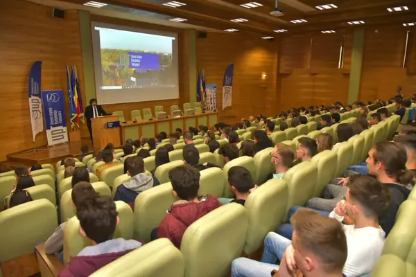 Circa 1000 de elevi vin la „Valeriu Alaci” și la Olimpiadele Comunicării