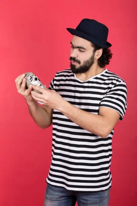 Moda si stil masculin – Iata cateva idei de tinute casual pentru mini vacanta