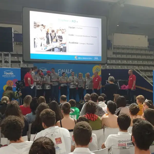 Echipa UPT a triumfat la Paris: TimTech a castigat finala competitiei „Course en Cours”