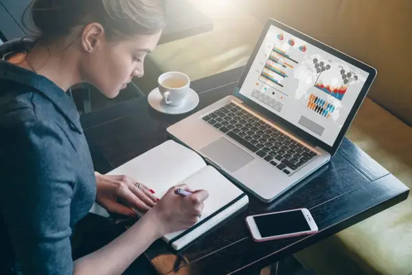 AFLĂ ACUM care sunt cele mai frecvente defecțiuni ale laptopului, pe care și timișorenii ar trebui să le știe!