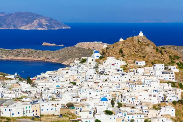 Încă nu te-ai hotărât unde mergi în concediu? Iată câteva motive pentru a alege țara zeilor - Grecia!