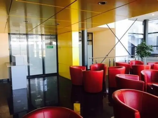 Smoking Lounge