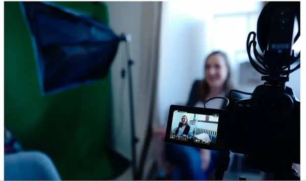 Tot ce ar trebui să știi înainte să îți faci vlog
