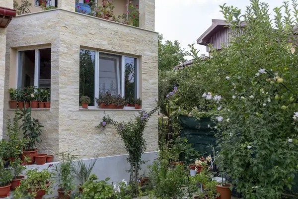 Ce informaţii trebuie să afli de la proprietar atunci când cumperi o casă veche?