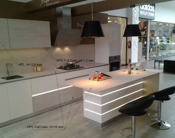 Blaturi de mobilier pentru bucatarie la oferta