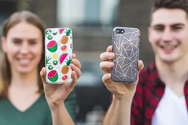4 motive pentru a folosi o husa de telefon